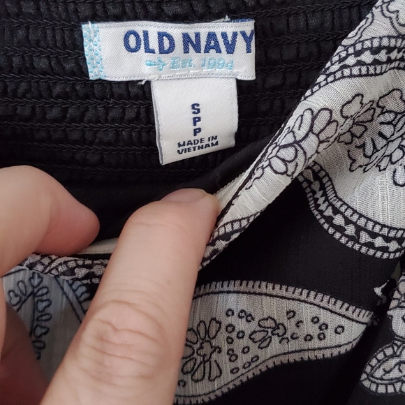 Long, strapless dress - Picture 2 of 4